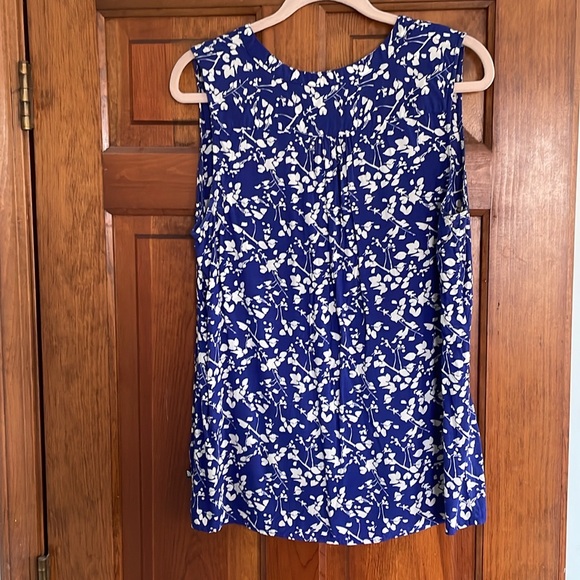 The North Face top. Size XL - Picture 2 of 7